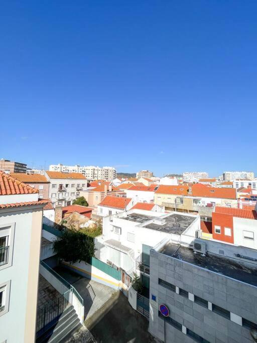 Esplanada-Zona Central-Perto Praias-Estacionamento Gratuito セトゥーバル エクステリア 写真